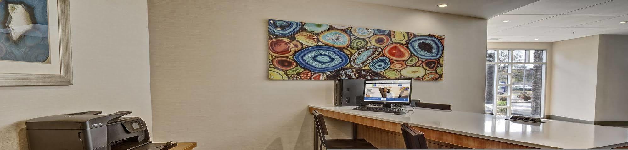 Holiday Inn Express Louisville Airport Expo Center By Ihg Dış mekan fotoğraf