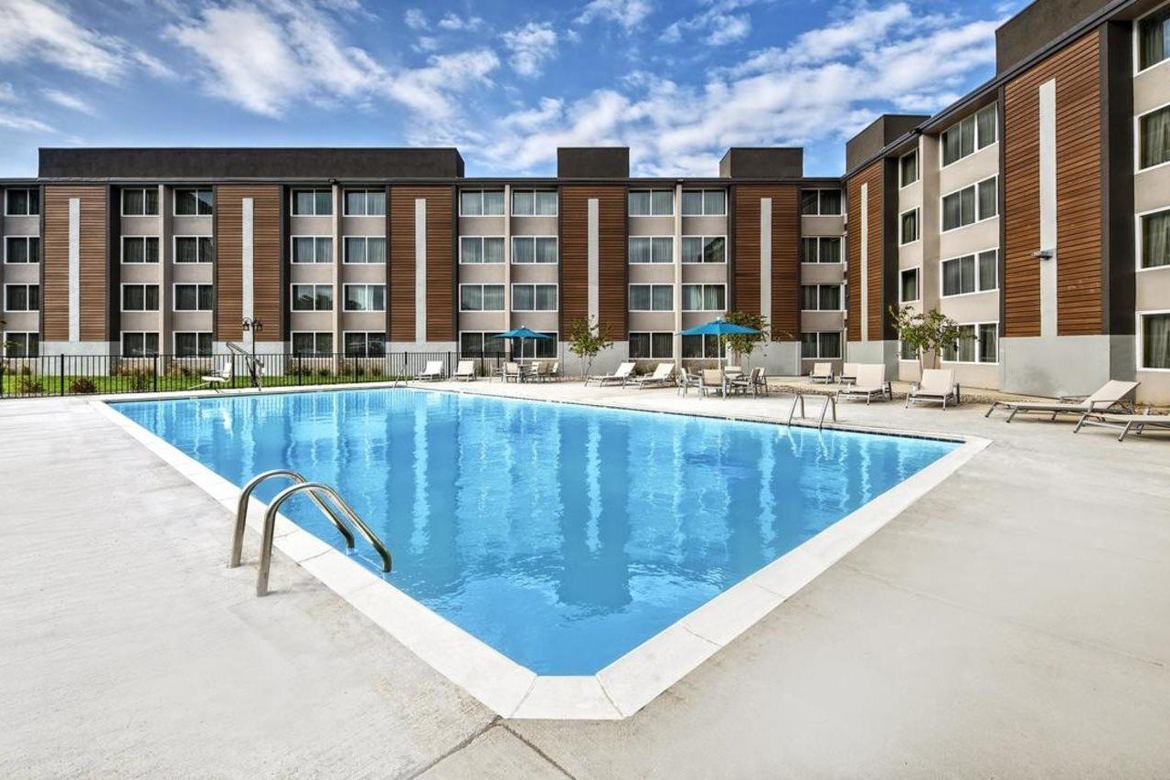 Holiday Inn Express Louisville Airport Expo Center By Ihg Dış mekan fotoğraf